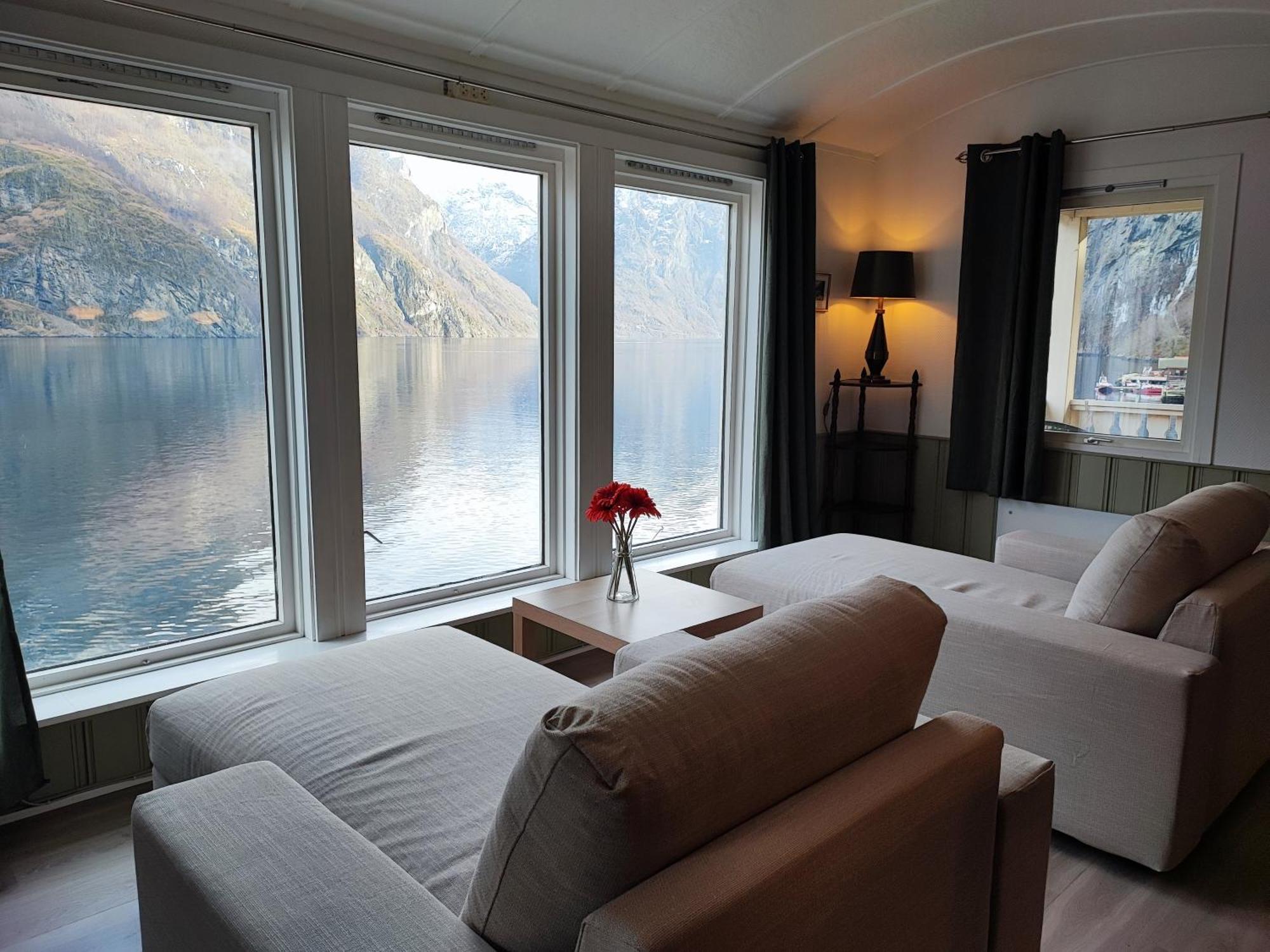 Visit Undredal Ξενοδοχείο Εξωτερικό φωτογραφία